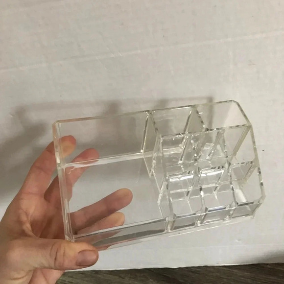 Clear Acrylic Organizer - Picture 7 of 7